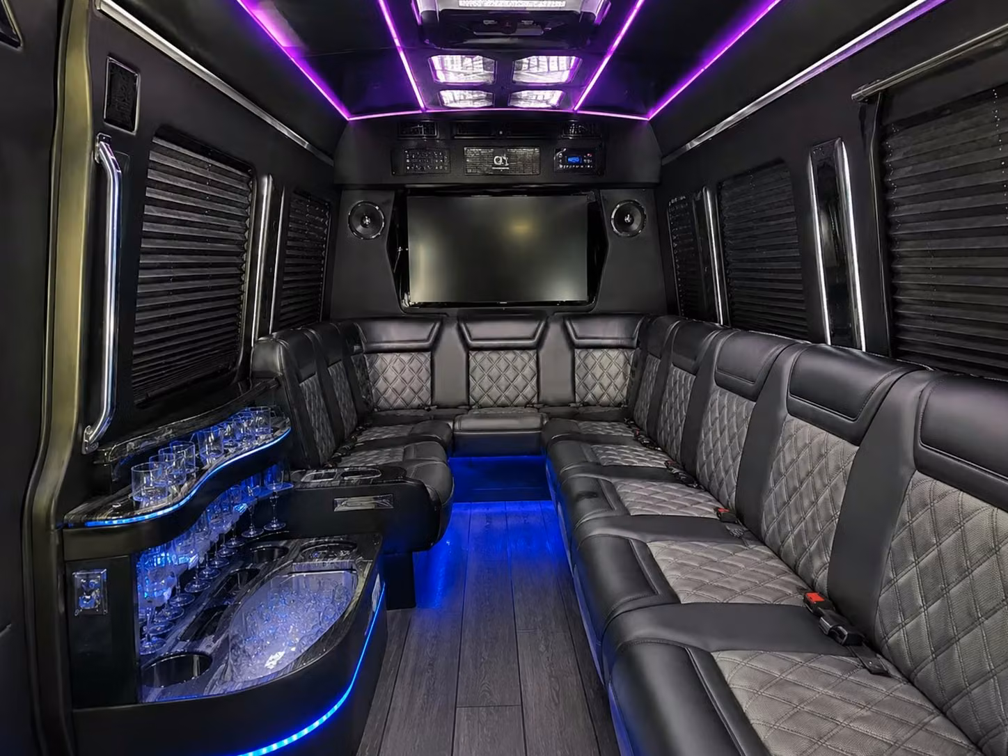wedding guest shuttles from stockton metropolitan airport nearby hotels